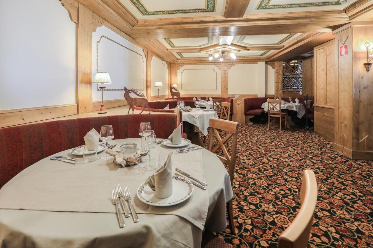Hotel Perla Мадонна-ді-Кампільйо Екстер'єр фото